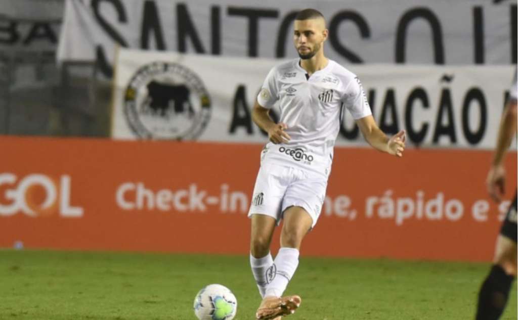 Perto de perder Luan Peres, Santos tem retorno de zagueiro após empréstimo ao Náutico