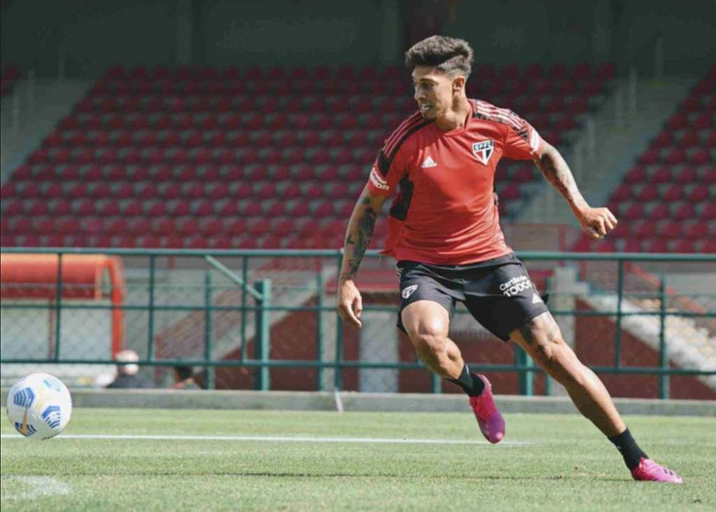 São Paulo deve ter time misto contra Fortaleza no Brasileirão