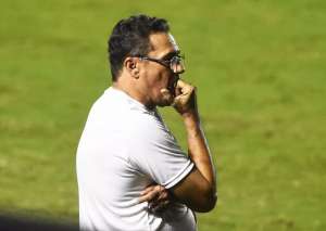 Peru responde Luxemburgo e diz que surto de Guillain-Barré não apresenta risco ao Corinthians