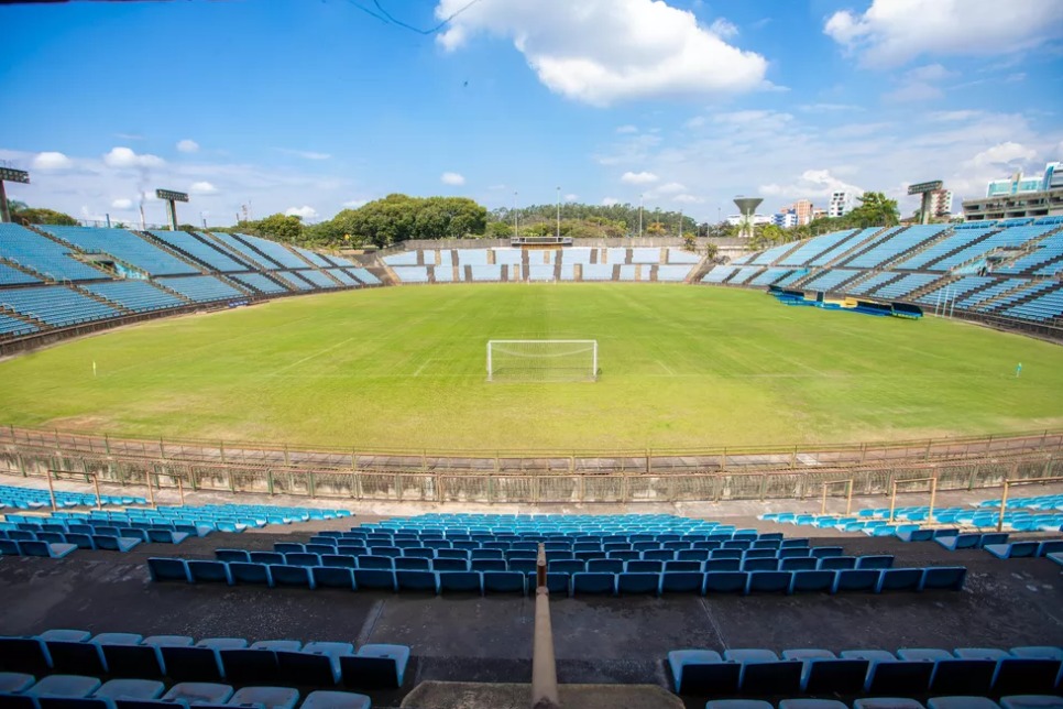 Federação Mineira de Futebol não permite entrada de público em estádio em jogo do Módulo II