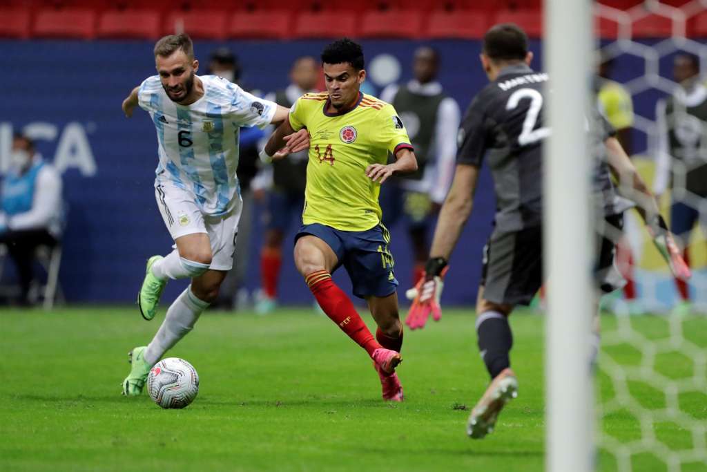 COPA AMÉRICA: Martínez defende 3 pênaltis e Argentina enfrentará o Brasil na decisão