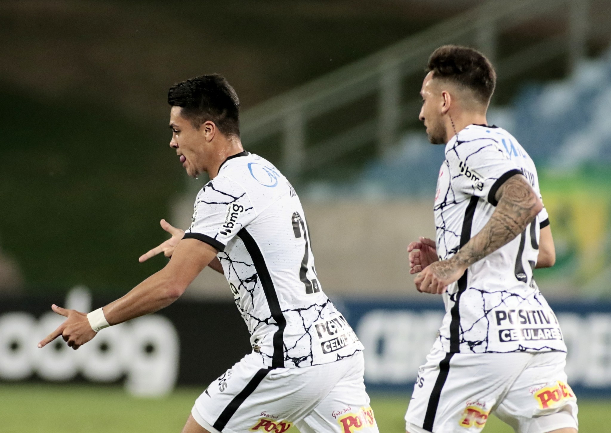 BRASILEIRÃO: Juventude afunda a Chape e Corinthians vence fora