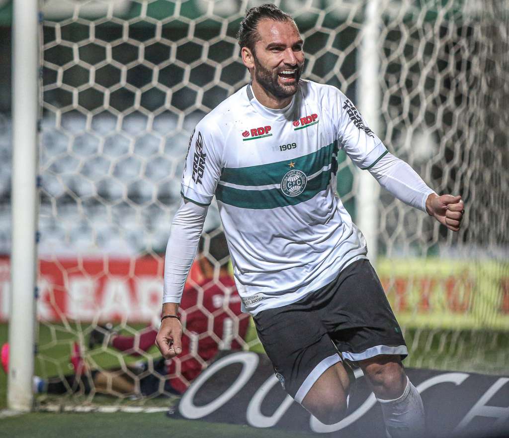 SÉRIE B: Coritiba pode assumir a liderança e Ponte tenta deixar a degola