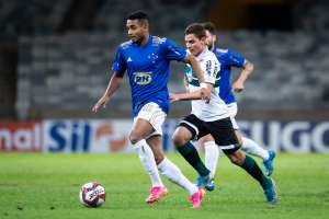 Cruzeiro 0 x 0 Coritiba - Jogo sonolento e empate justo no Mineirão