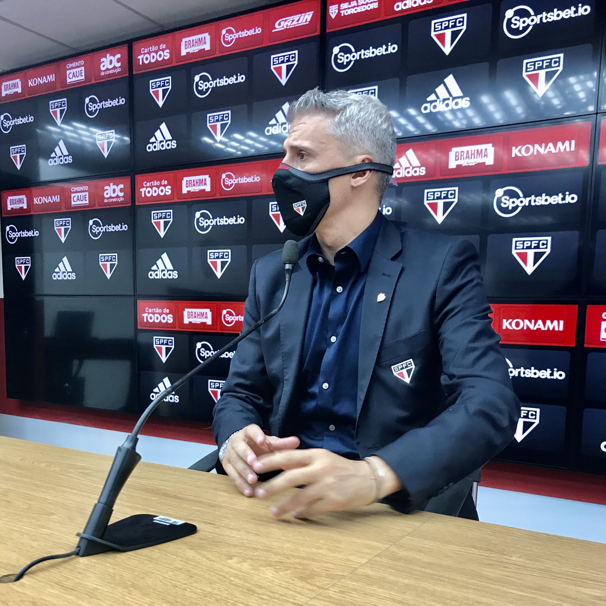 Crespo elogia desempenho do São Paulo em 2ª vitória seguida no Brasileirão