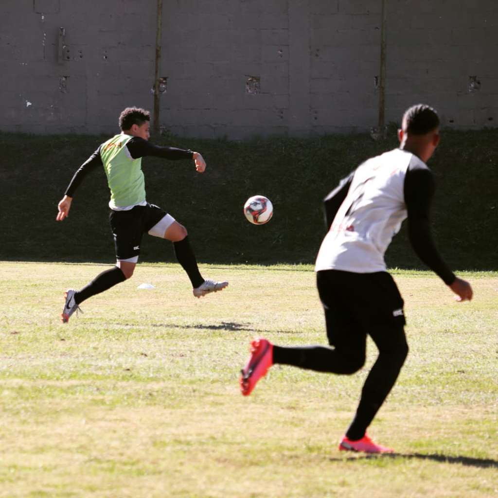 Série C: Ainda com interino, Oeste encerra preparação para ‘duelo dos desesperados’