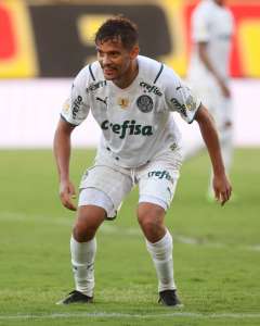 Herói do Palmeiras, Scarpa celebra chance no meio após 'muito tempo improvisado'