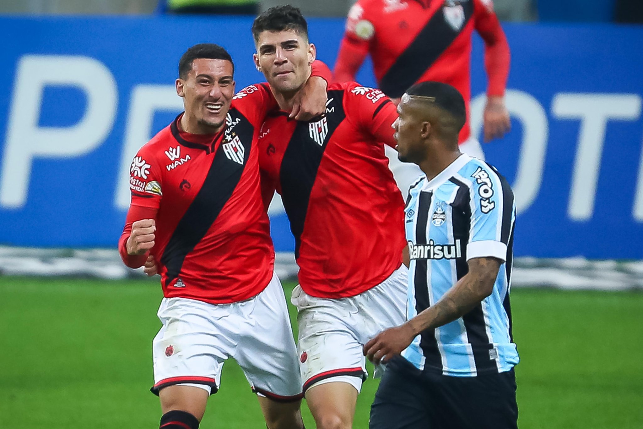Grêmio 0 x 1 Atlético-GO – Tricolor é surpreendido e segue sem vencer no BR