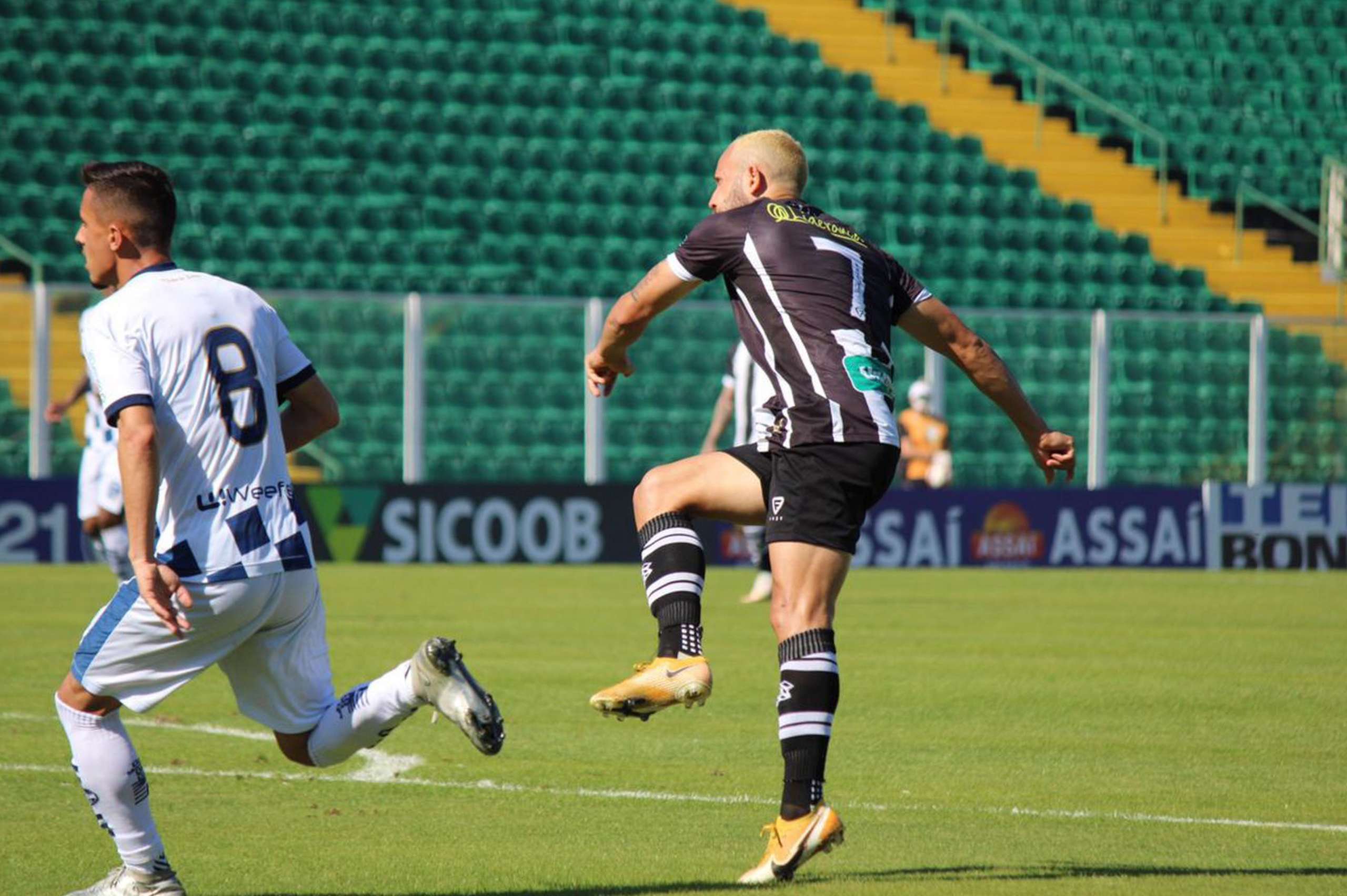 Figueirense-SC 0 x 0 Botafogo-SP – Time paulista cria, mas não sai do zero em Floripa