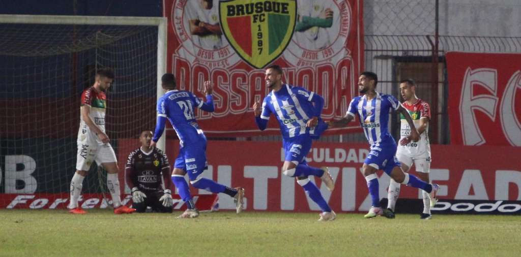 Brusque 2 x 3 CSA – Azulão abre 3 a 0, leva susto, mas vence após dois jogos