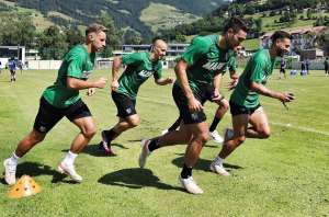 Italiano: Por interesse de emissoras, uniformes verdes estão proibidos a partir de 2022