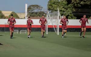 Com três desfalques certos, Atlético-GO busca reabilitação em jogo atrasado contra o Cuiabá