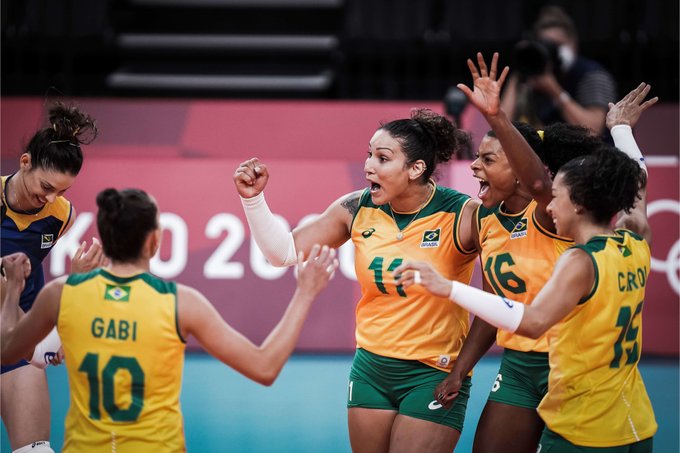 Olimpíada: Vôlei feminino do Brasil passa fácil pelo Japão e conquista 3ª vitória