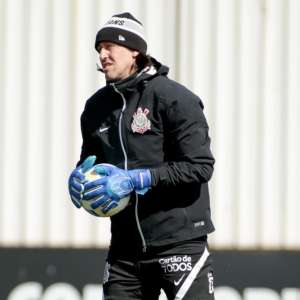 Cássio reconhece força do Flamengo, mas pede para Corinthians 'se impor' em casa