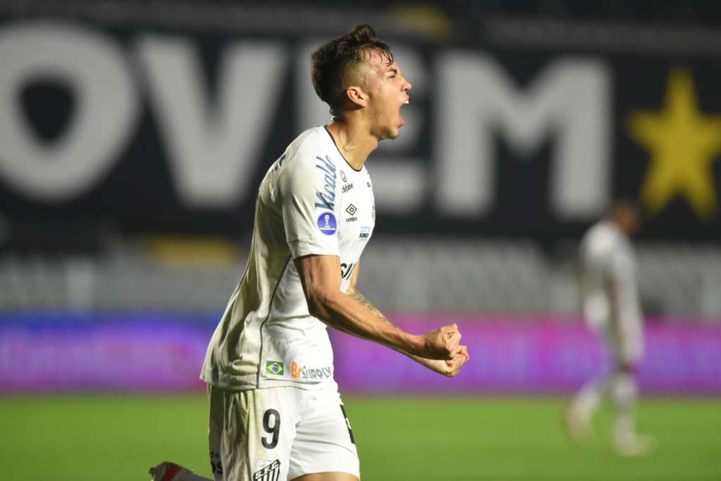 Santos rebate Independiente e se diz tranquilo por escalação de Kaio Jorge