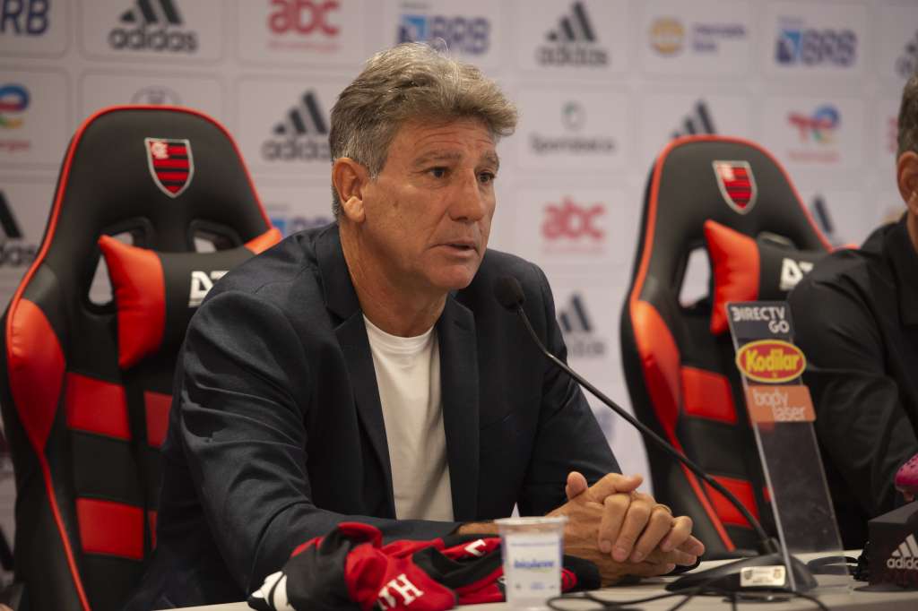 Renato Gaúcho relaciona titulares para Flamengo quebrar jejum contra o São Paulo