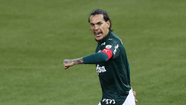 Gómez e Viña retornam e Dudu participa de 1º treino com o elenco do Palmeiras