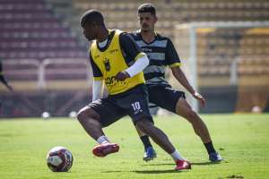 Série C: Camisa 10 do Volta Redonda-RJ fala sobre evolução e briga pelo G4: 'Objetivo é a classificação'