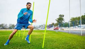 Série B: Autor de dois gols, Renato projeta terceiro acesso com o Avaí: 'Temos totais condições'