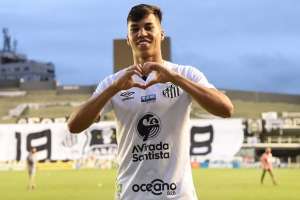 Atacante do Santos vira prioridade de time italiano