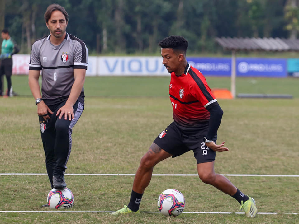 Série D: Com ótimo trabalho, técnico segue invicto no Joinville-SC e alcança grande marca