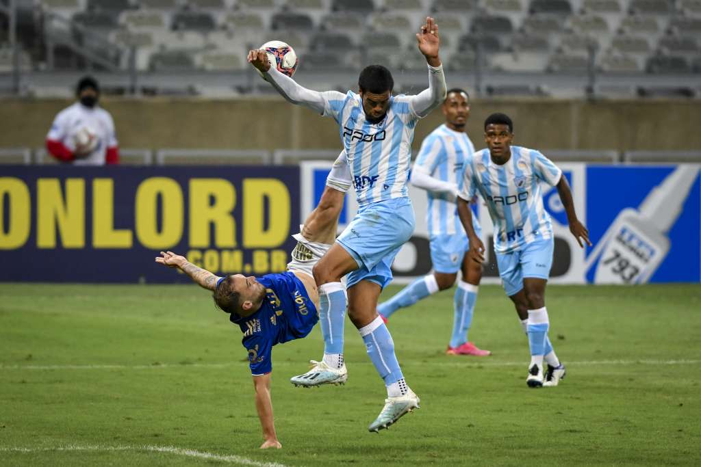 Cruzeiro 2 x 2 Londrina – Raposa acumula 9 jogos sem vitória e segue drama na Série B