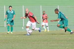 Boavista-RJ 0 x 1 Portuguesa-SP - Lambança da zaga rival coloca Lusa na liderança!