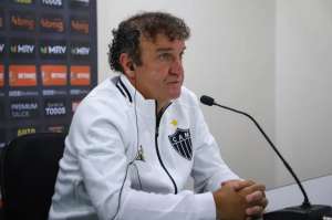 Após chamar árbitro de 