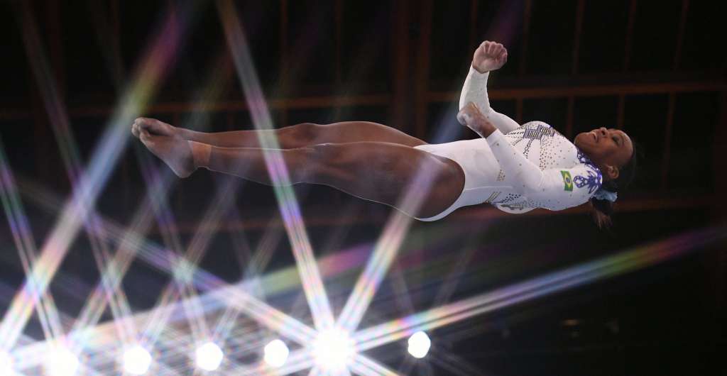 Olimpíadas: Rebeca Andrade dá show, vai a 3 finais e só fica atrás de Biles no ranking geral