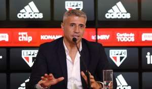 Preocupado com 'tempo perdido', Crespo promete manter rodízio no São Paulo
