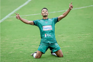 Série C: Com proposta do exterior, artilheiro rompe contrato e não é mais jogador do Manaus