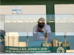 Série B: Volante ex-Ponte e Corinthians é visto no jogo contra o Operário-PR e antecipa acerto com o Goiás