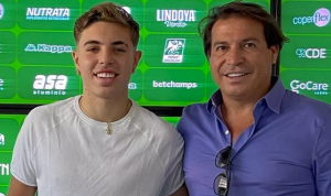 Filho de atacante pentacampeão reforça sub-17 do Guarani