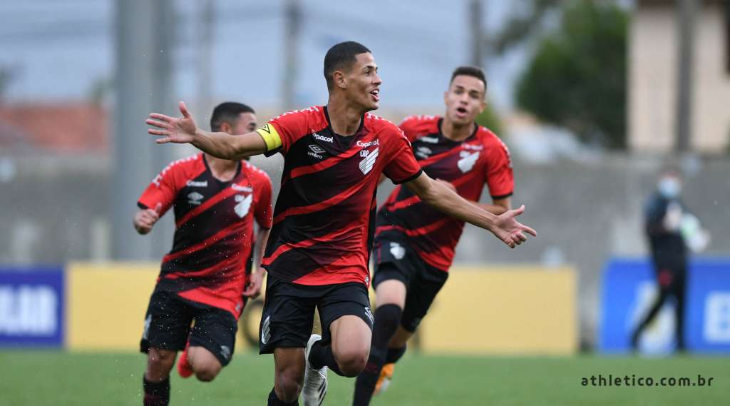 BRASILEIRO SUB-17: Athletico e Vasco levam a melhor e abrem vantagem nas quartas