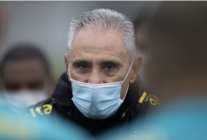 Tite adota mistério sobre o substituto de Gabriel Jesus: 'Estratégia nossa'