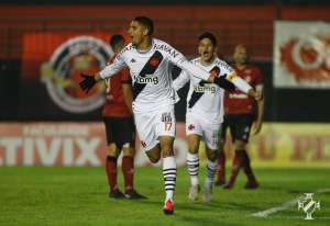 Após evitar derrota, Daniel Amorim garante que Vasco 'encontrará o caminho certo'