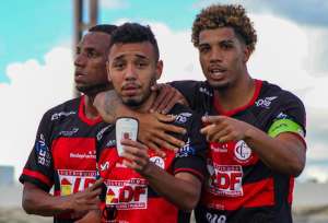 Campinense-PB 3 x 0 Atlético-CE – Raposa mostra força, faz três e se recupera na Série D