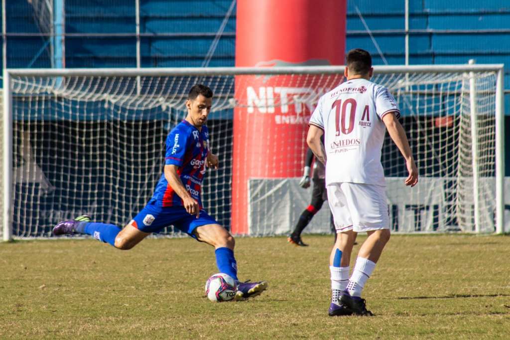 Marcílio Dias-SC 0 x 0 Caxias-RS – Victor Hugo fecha o gol e garante empate