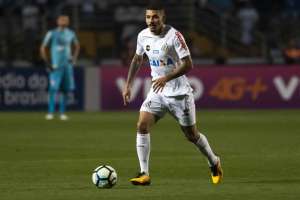 Santos envia contraproposta à Arábia Saudita e deve vender volante