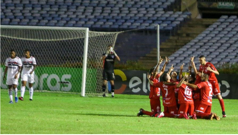 Criatividade e austeridade marcam ascensão do 4 de Julho no futebol nacional