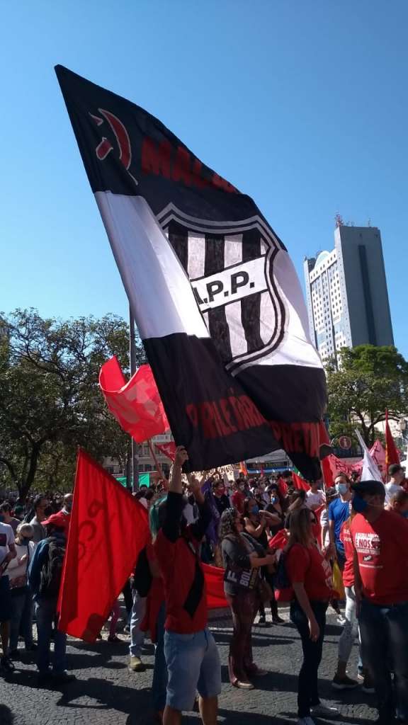 Tiãozinho diz não ter ligação com bandeira ‘comuna’ da Ponte Preta