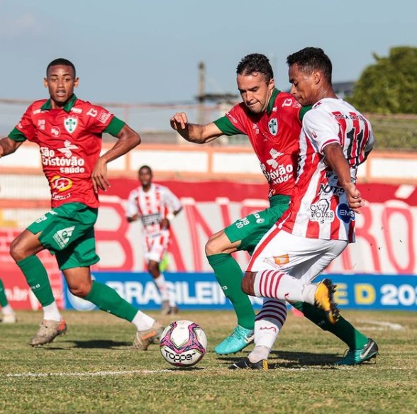 Bangu-RJ 2 x 1 Portuguesa-SP – Lusa dorme, perde do ex-lanterna e vê G4 ameaçado!