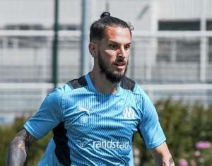 Para satisfazer Crespo, São Paulo insiste em negociação de centroavante argentino