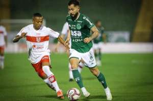 Série B: Atacante do Guarani sente lesão e é vetado para jogo contra o Confiança