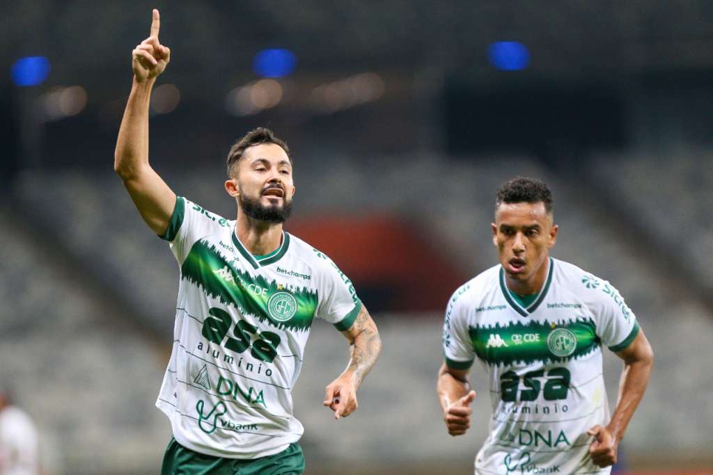 Seleção FI da SÉRIE B da 8.ª rodada tem Gilson Kleina e esquema 3-4-3