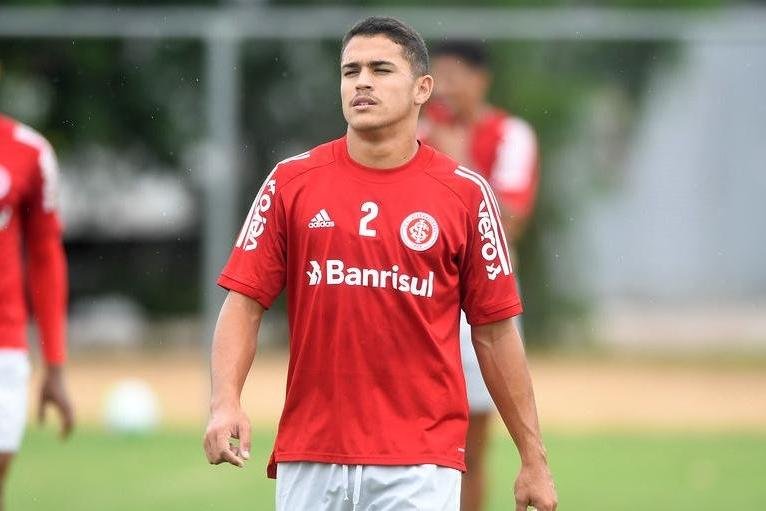 Caio Vidal prevê dificuldades ao Inter contra Olimpia, mas diz que foco é vitória