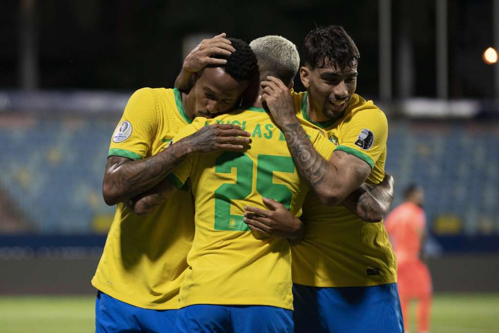 Sete anos após Copa de 2014, Brasil e Chile se reencontram em jogo eliminatório