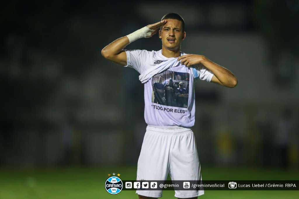 Vitória 0 x 3 Grêmio – Tricolor bem perto das quartas da Copa do Brasil