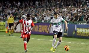 Coritiba x Náutico - Duelo pela liderança da Série B