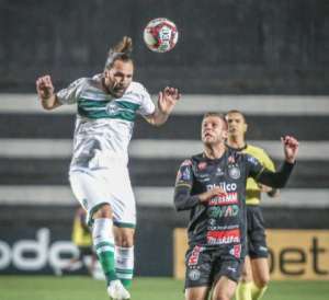 Operário-PR 1 x 0 Coritiba - Fantasma assusta rival e, com um a menos, leva o confronto direto